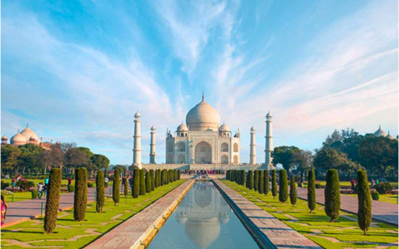 Taj Mahal from Delhi